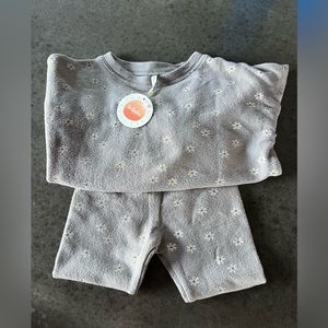 NWT Tullabee sweatsuit.